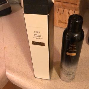 Oribe dry shampoo
